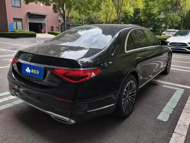 Mercedes-Benz S-Class — Фото автомобиля 3
