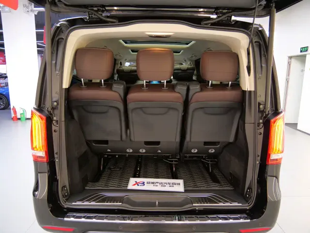 Mercedes-Benz V-Class — Фото автомобиля 22
