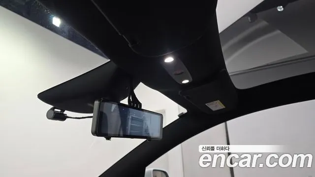 Tesla Model Y — Фото автомобиля 28