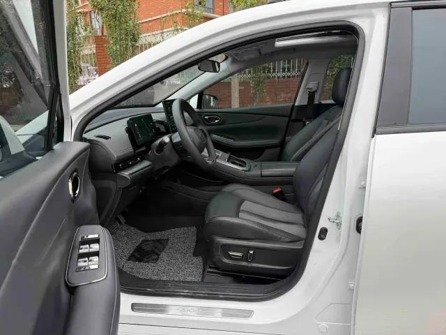 GAC Aion S Plus — Фото автомобиля 8