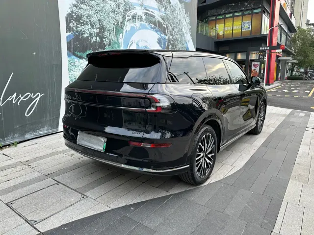Changan Qiyuan Q07 — Фото автомобиля 7