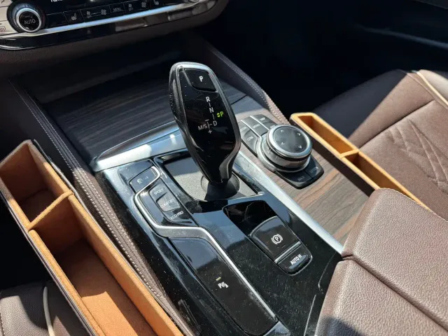 BMW 5 Series — Фото автомобиля 7