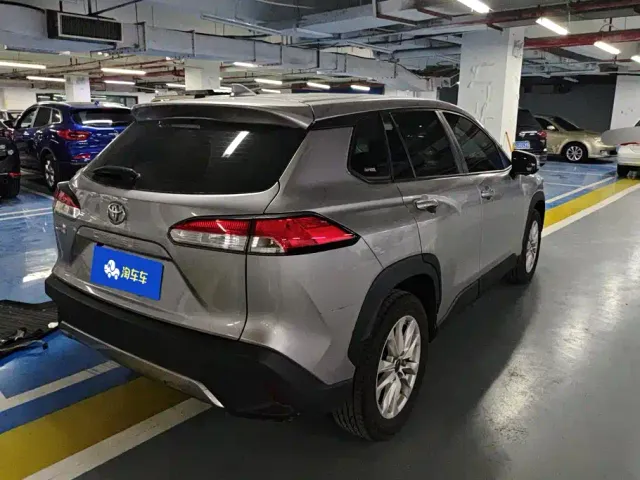 Toyota Corolla Cross — Фото автомобиля 3