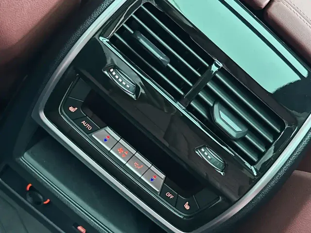 BMW X5 — Фото автомобиля 9