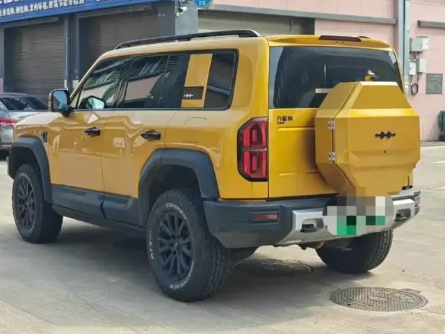 BYD FangChengBao Leopard 5 — Фото автомобиля 7