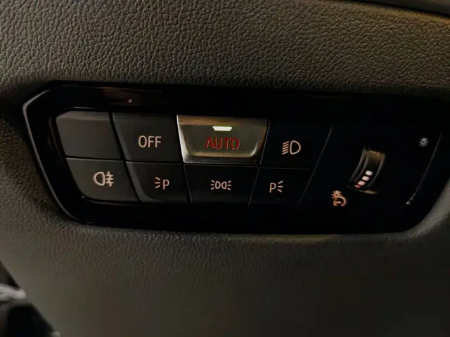 BMW 3 Series — Фото автомобиля 21