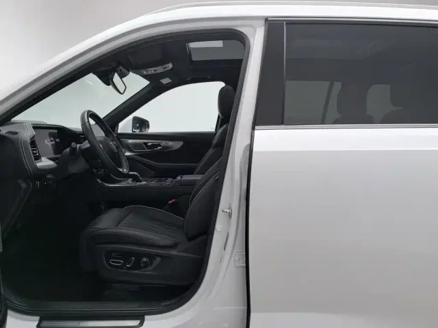 GAC Trumpchi GS8 — Фото автомобиля 10