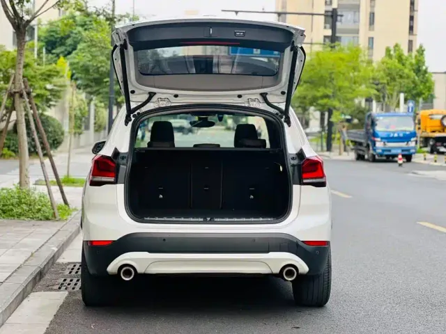 BMW X1 — Фото автомобиля 6