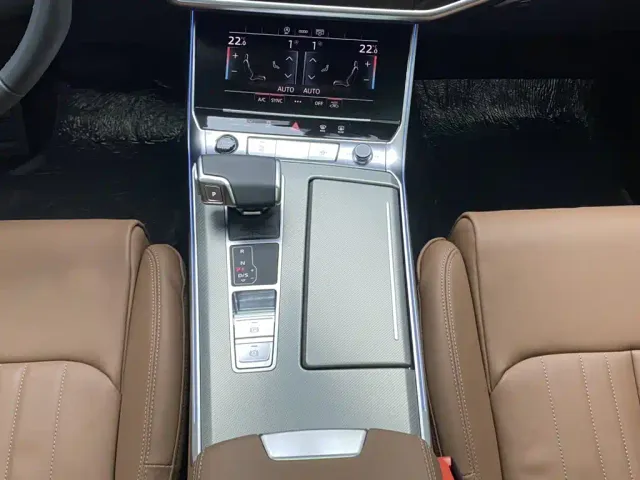 Audi A6L — Фото автомобиля 20