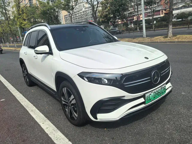 Mercedes-Benz EQB — Фото автомобиля 2
