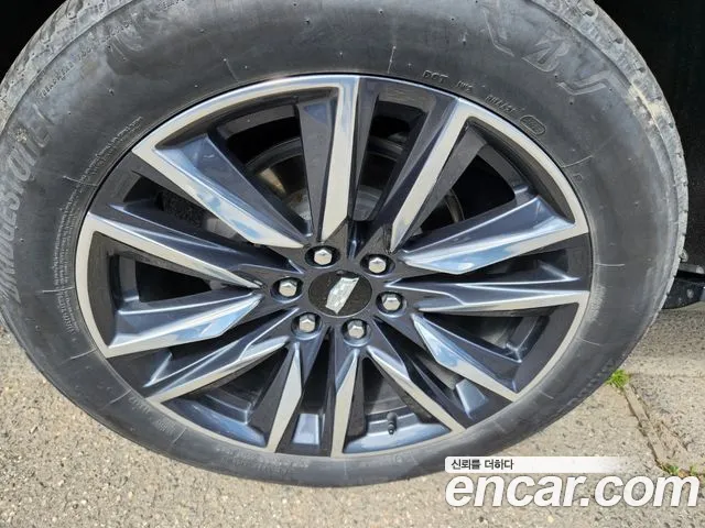 Cadillac Escalade Generation 5 — Фото автомобиля 5