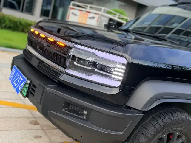 BYD FangChengBao Leopard 5 — Фото автомобиля 4