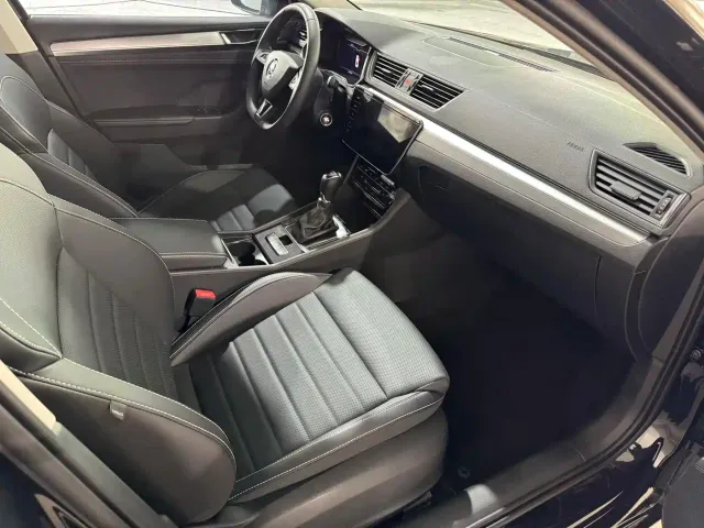 Skoda Superb — Фото автомобиля 17