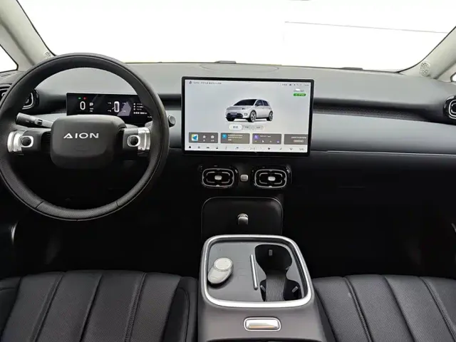 GAC Aion UT — Фото автомобиля 12