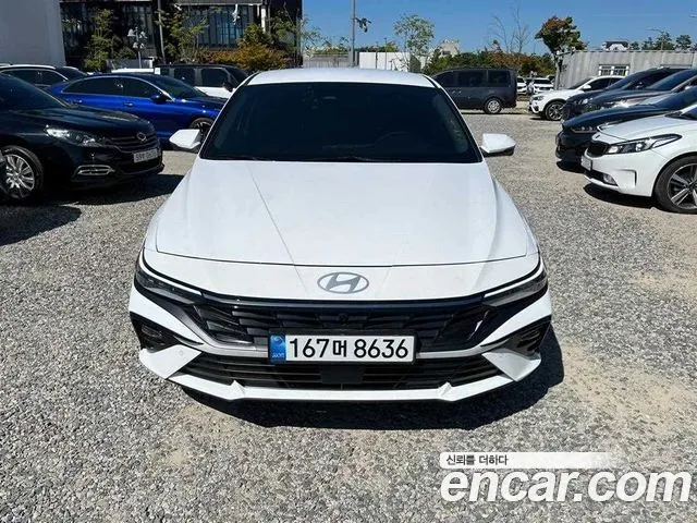 Hyundai Avante CN7 — Фото автомобиля 16