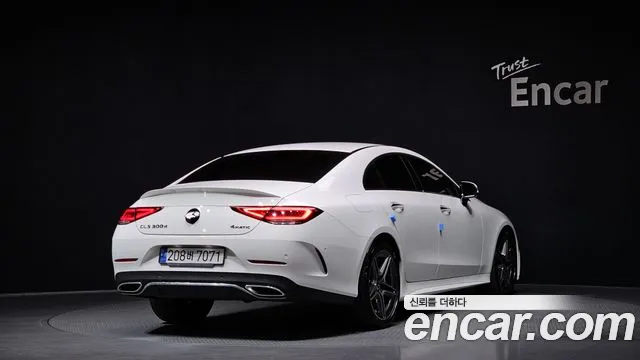 Mercedes-Benz CLS-Class — Фото автомобиля 2