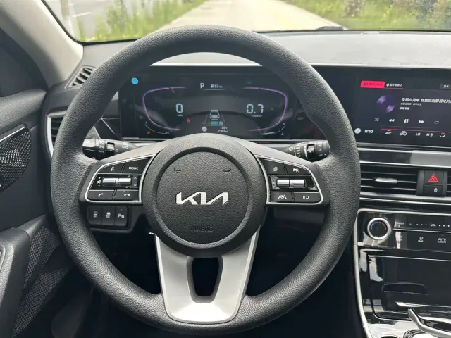 Kia Seltos — Фото автомобиля 17