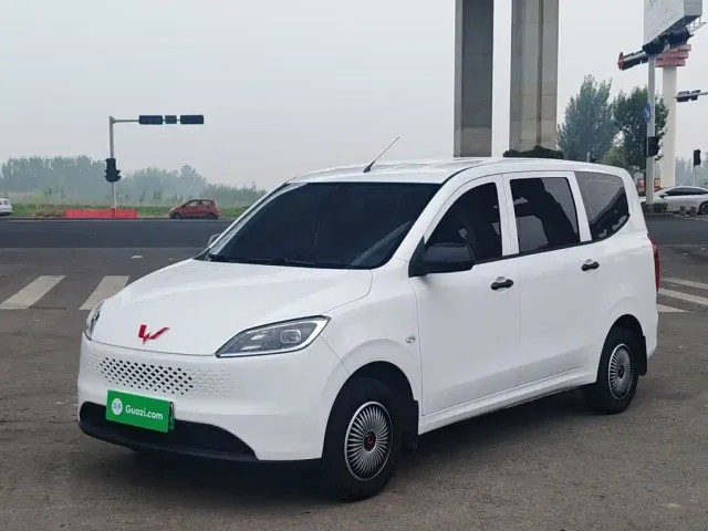 Фотография автомобиля — Wuling Hongguang