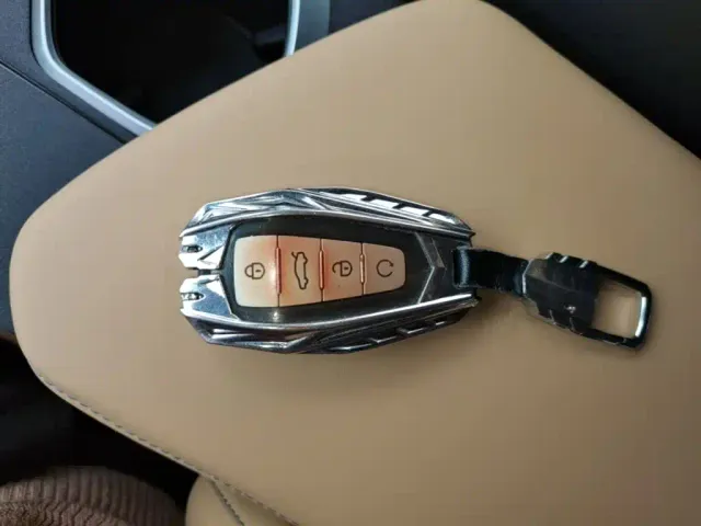 Geely Boyue L — Фото автомобиля 8
