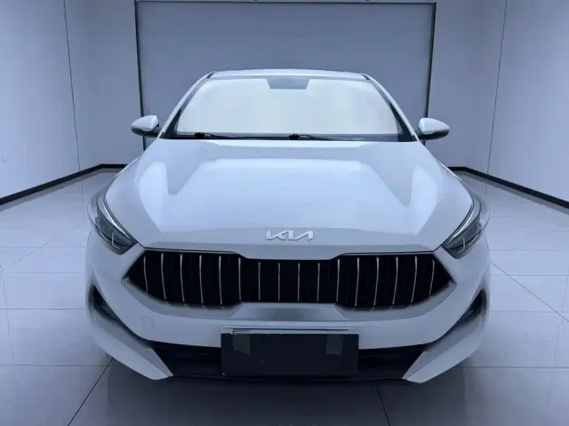 Kia K3 — Фото автомобиля 2