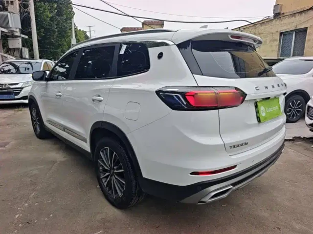 Chery Tiggo 8 — Фото автомобиля 4