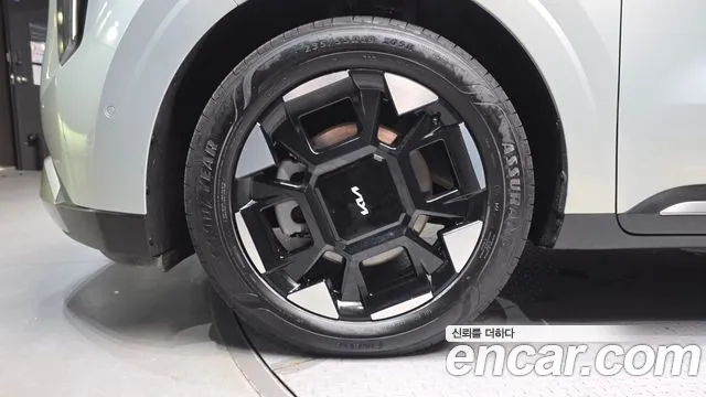 Kia Carnival 4th Gen — Фото автомобиля 5