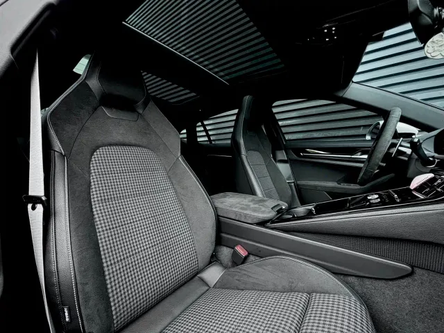 Porsche Panamera — Фото автомобиля 8