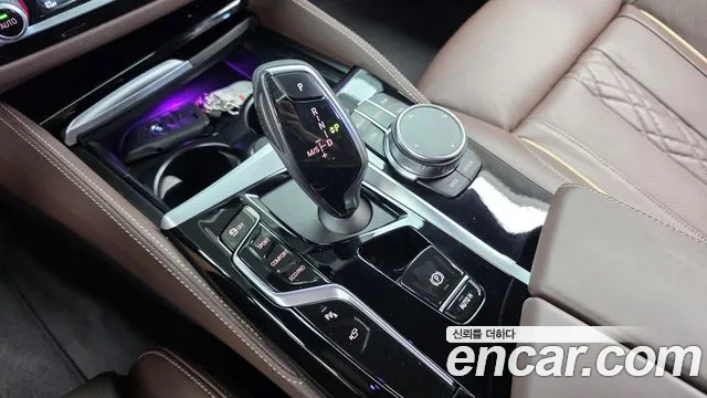 BMW 5 Series G30 — Фото автомобиля 9