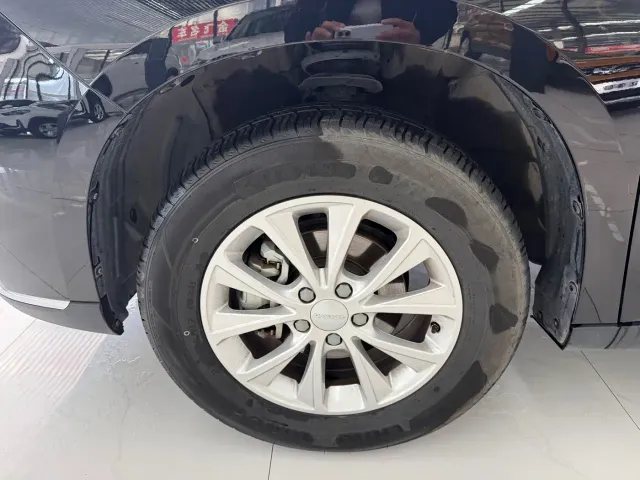 Haval M6 — Фото автомобиля 11