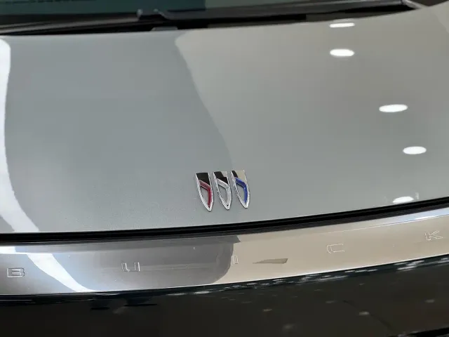 Buick Century — Фото автомобиля 11