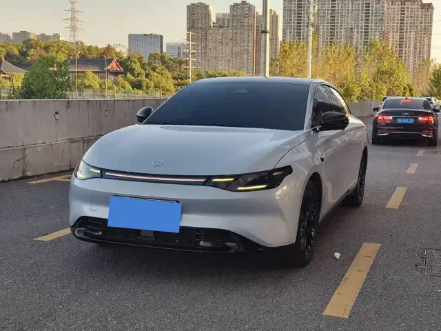 Фотография автомобиля — Leapmotor C01