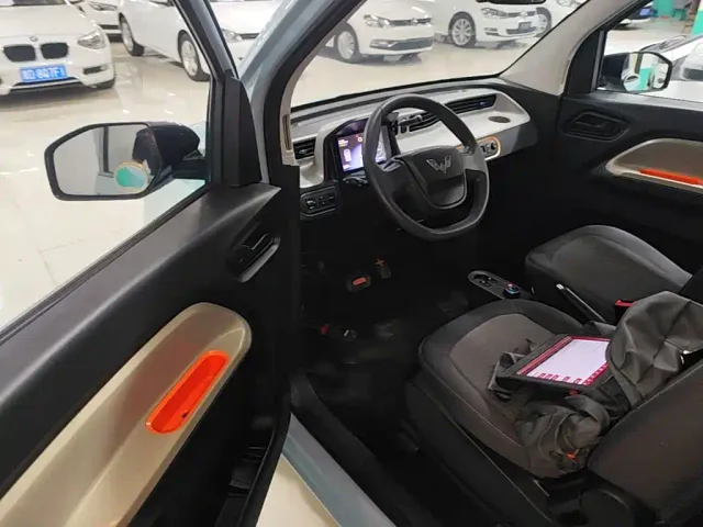 Wuling Hongguang Mini EV — Фото автомобиля 15