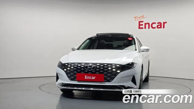 Hyundai Grandeur Grandeur (New) — Фото автомобиля 3