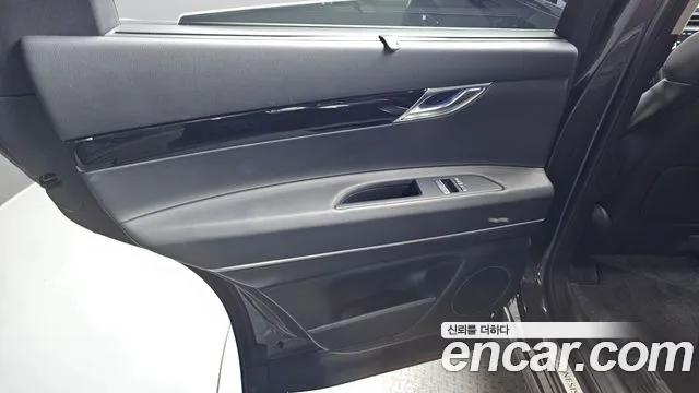 Genesis GV80 2.5T Бензин AWD — Фото автомобиля 19