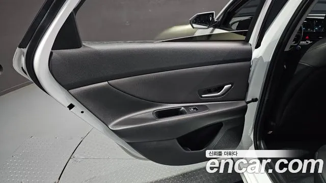 Hyundai Avante — Фото автомобиля 14