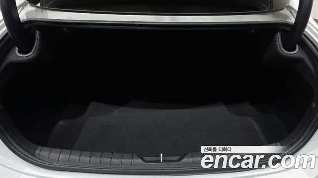 Hyundai Sonata — Фото автомобиля 23