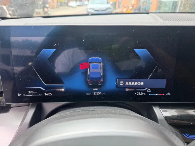 BMW 5 Series — Фото автомобиля 11