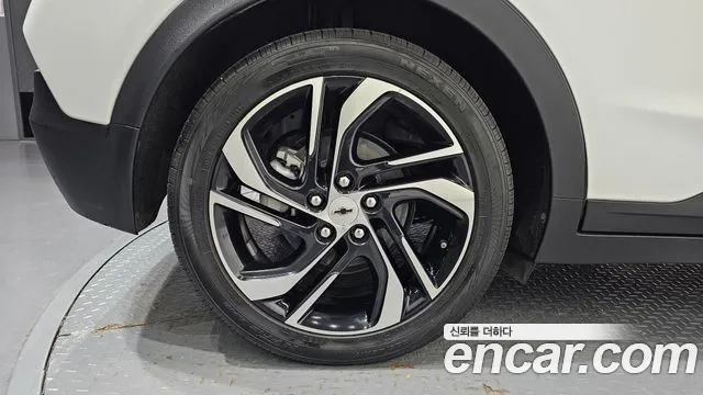 Chevrolet Bolt EV New — Фото автомобиля 5
