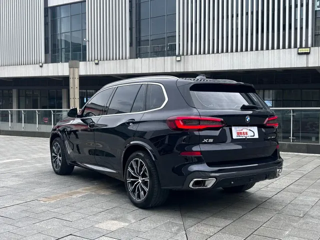 BMW X5 — Фото автомобиля 17