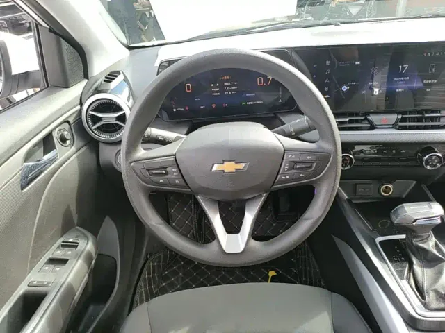 Chevrolet Monza — Фото автомобиля 10