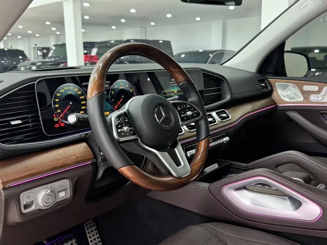 Mercedes-Benz GLS-Class — Фото автомобиля 9