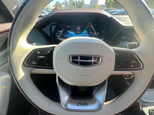 Geely Xingyue L — Фото автомобиля 12