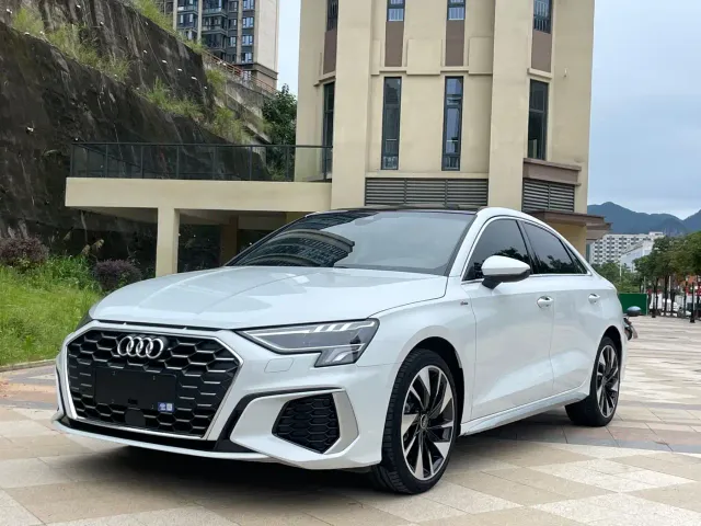 Фотография автомобиля — Audi A3
