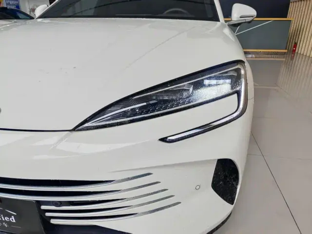 BYD Seal 07 DM-i — Фото автомобиля 9