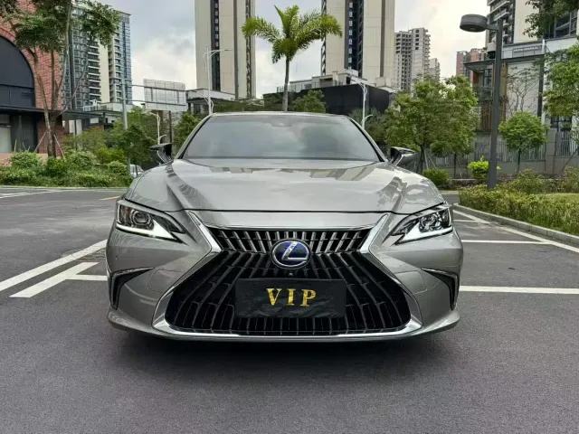Lexus ES — Фото автомобиля 3