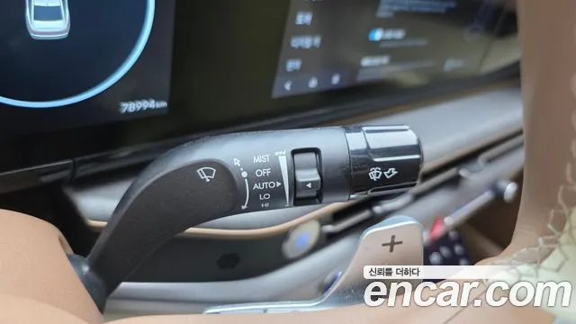 Hyundai Grandeur Grandeur (GN7) 2.5 Бензин 2WD — Фото автомобиля 13