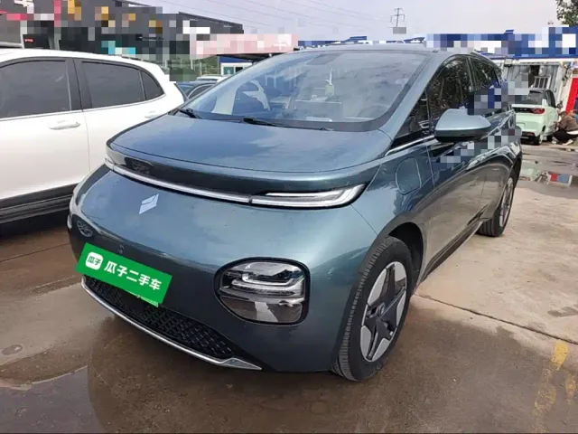 Фотография автомобиля — Baojun Cloud