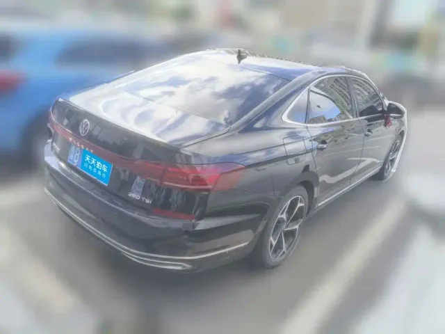 Volkswagen Passat — Фото автомобиля 5