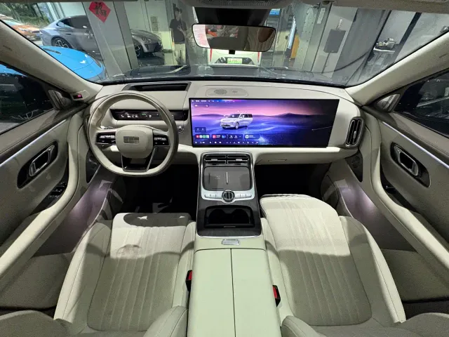 Geely Galaxy M9 — Фото автомобиля 6