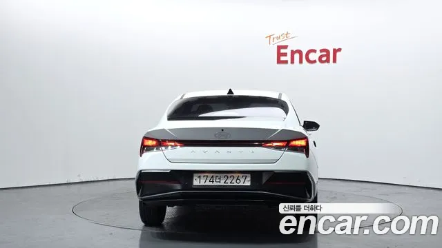 Hyundai AVANTE Новый Avante (CN7) — Фото автомобиля 4